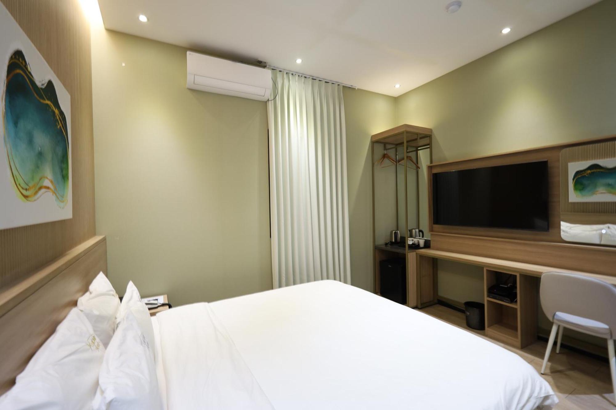 Almond Hotel Busan Station Экстерьер фото